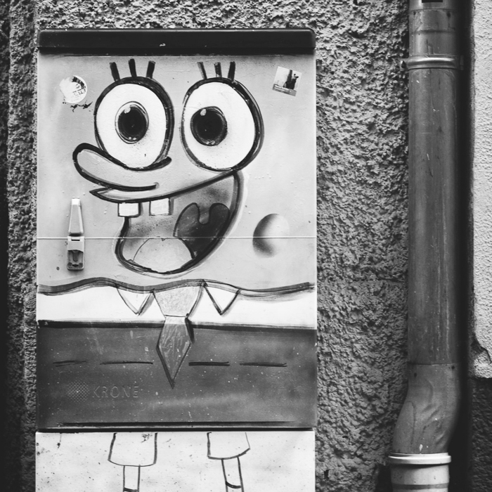 Kotflügel in Not - Sponge-Bob im Rahmen