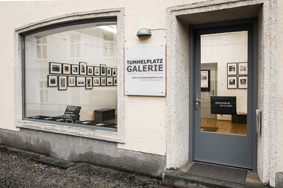 2021-400px-web--herbertkoeppel-photographs-and-workshops-tummelplatzgalerie-pressefoto-3.jpg